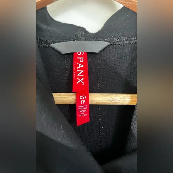 SPANX Front Drape Ponte Faux Leather Womens Jacket XS Black Stretch Draped - Picture 9 of 15